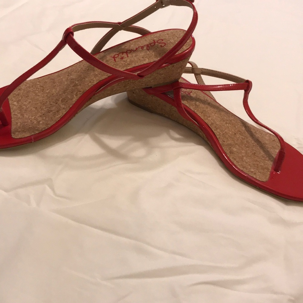 Red t-strap sanders - Picture 5 of 5